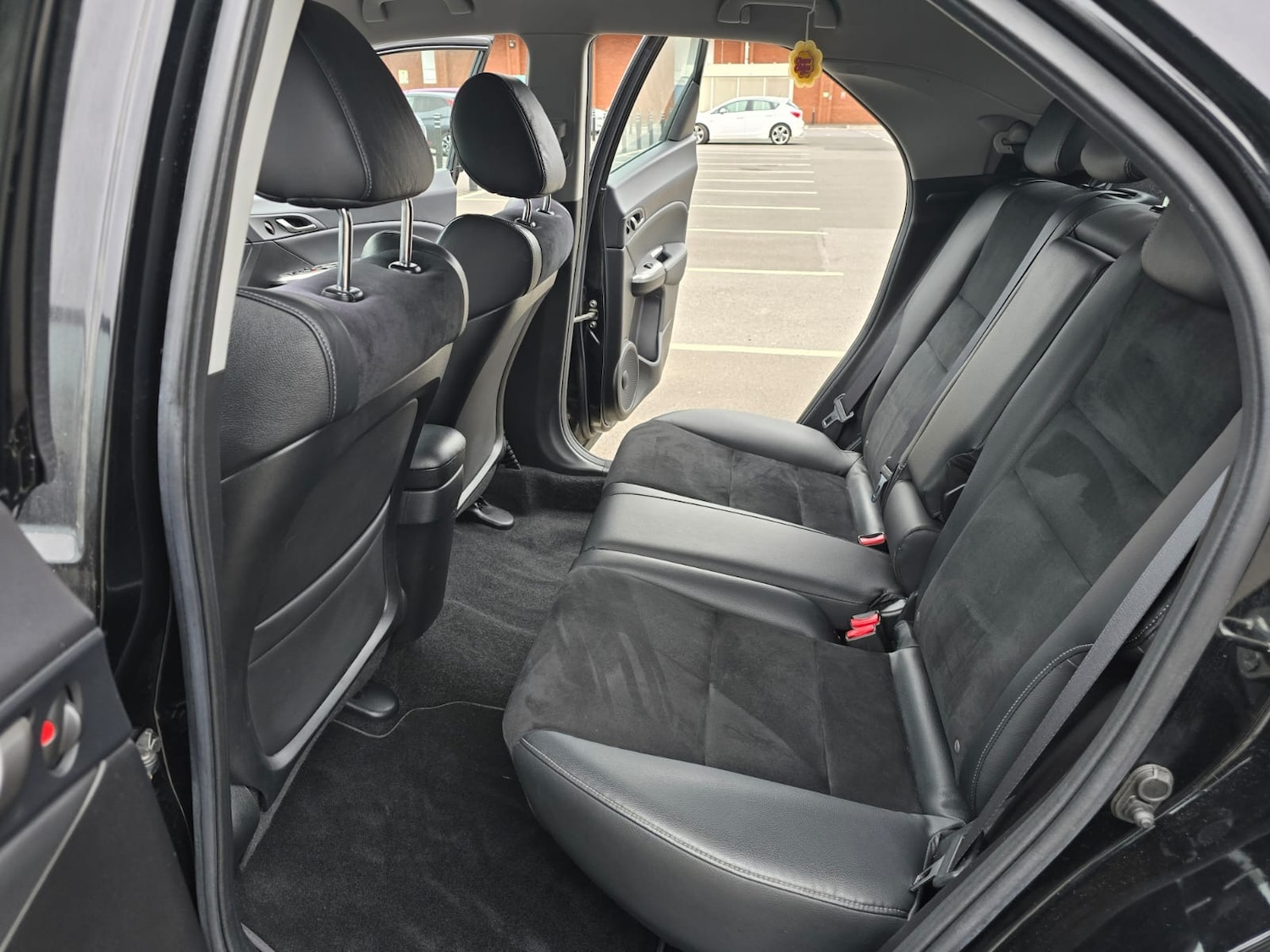 Used Honda Civic 2011 for sale - 77992052: Photo 19