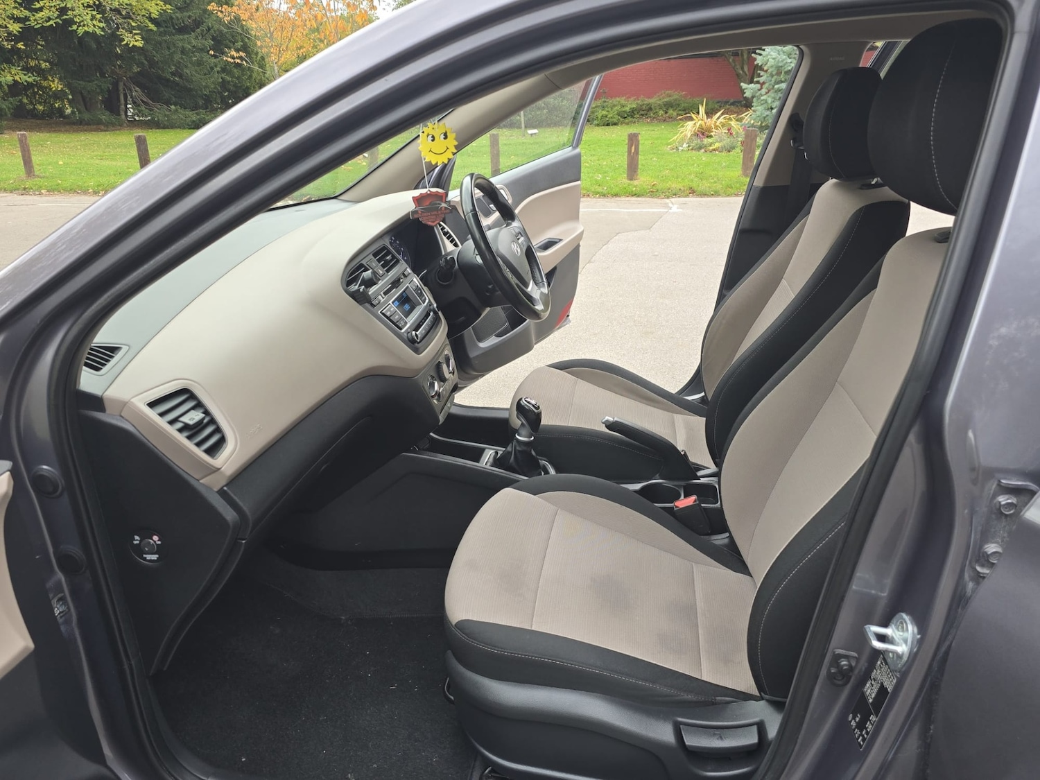 Used Hyundai i20 2015 for sale - 76402248: Photo 28