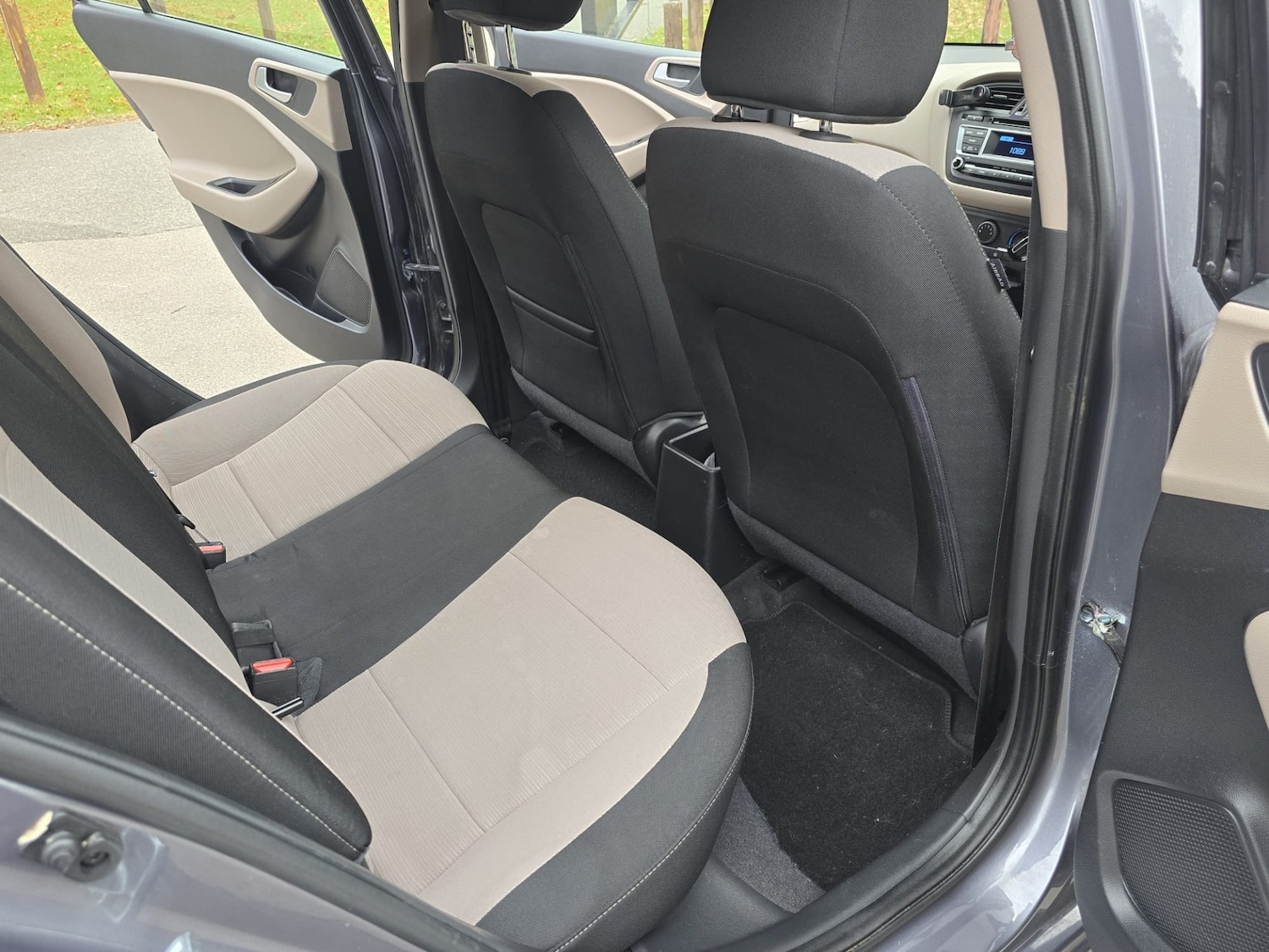 Used Hyundai i20 2015 for sale - 76402248: Photo 34