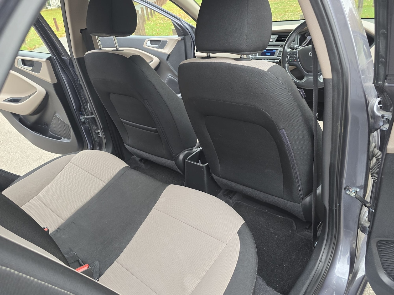 Used Hyundai i20 2015 for sale - 76402248: Photo 35