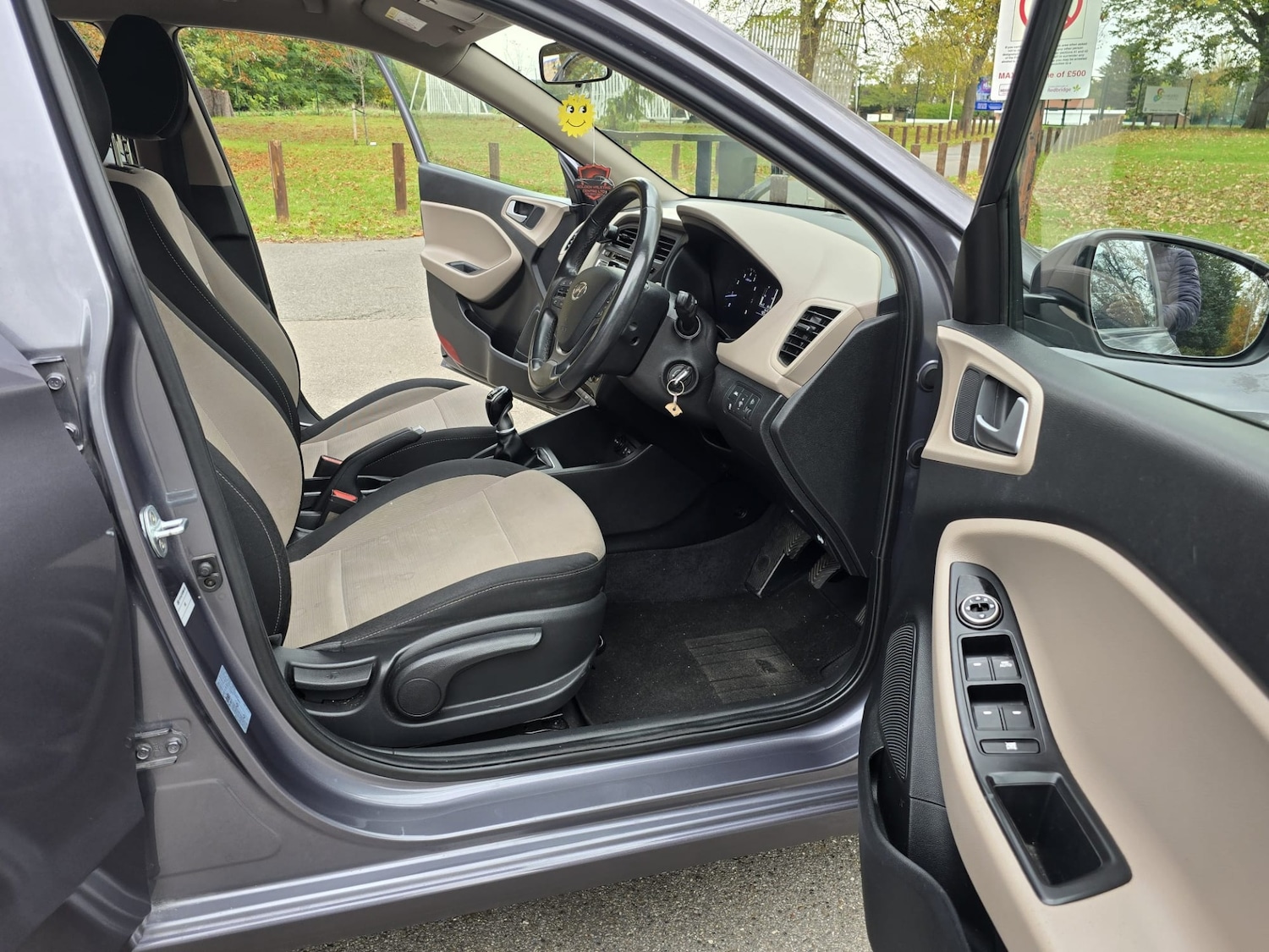 Used Hyundai i20 2015 for sale - 76402248: Photo 36