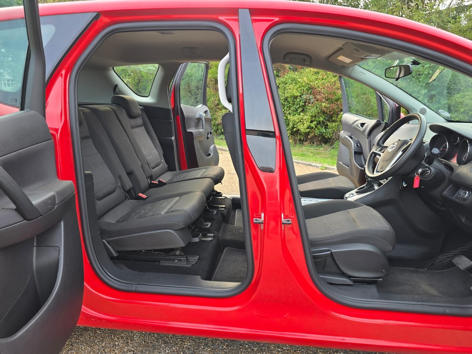 Used Vauxhall Meriva 2016 for sale - 76100765: Photo 34