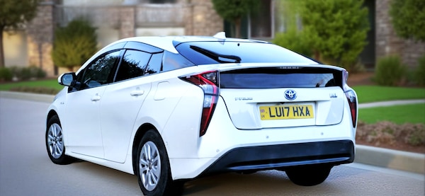 Used Toyota Prius 2024 for sale - 74791334: Photo 3