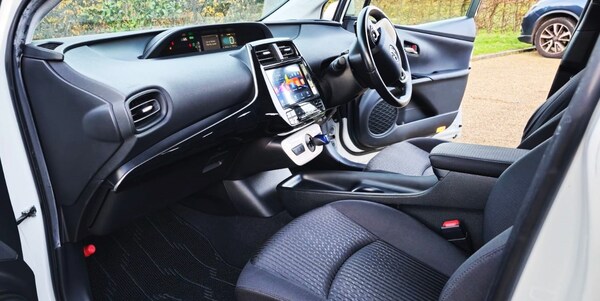 Used Toyota Prius 2024 for sale - 74791334: Photo 45