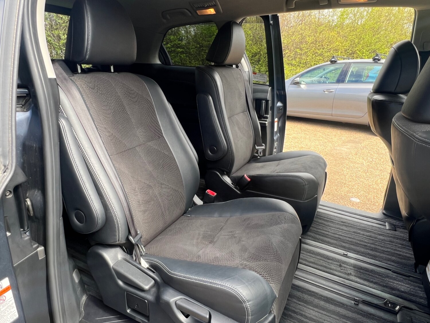 Used Toyota Estima 2016 for sale - 78131878: Photo 28