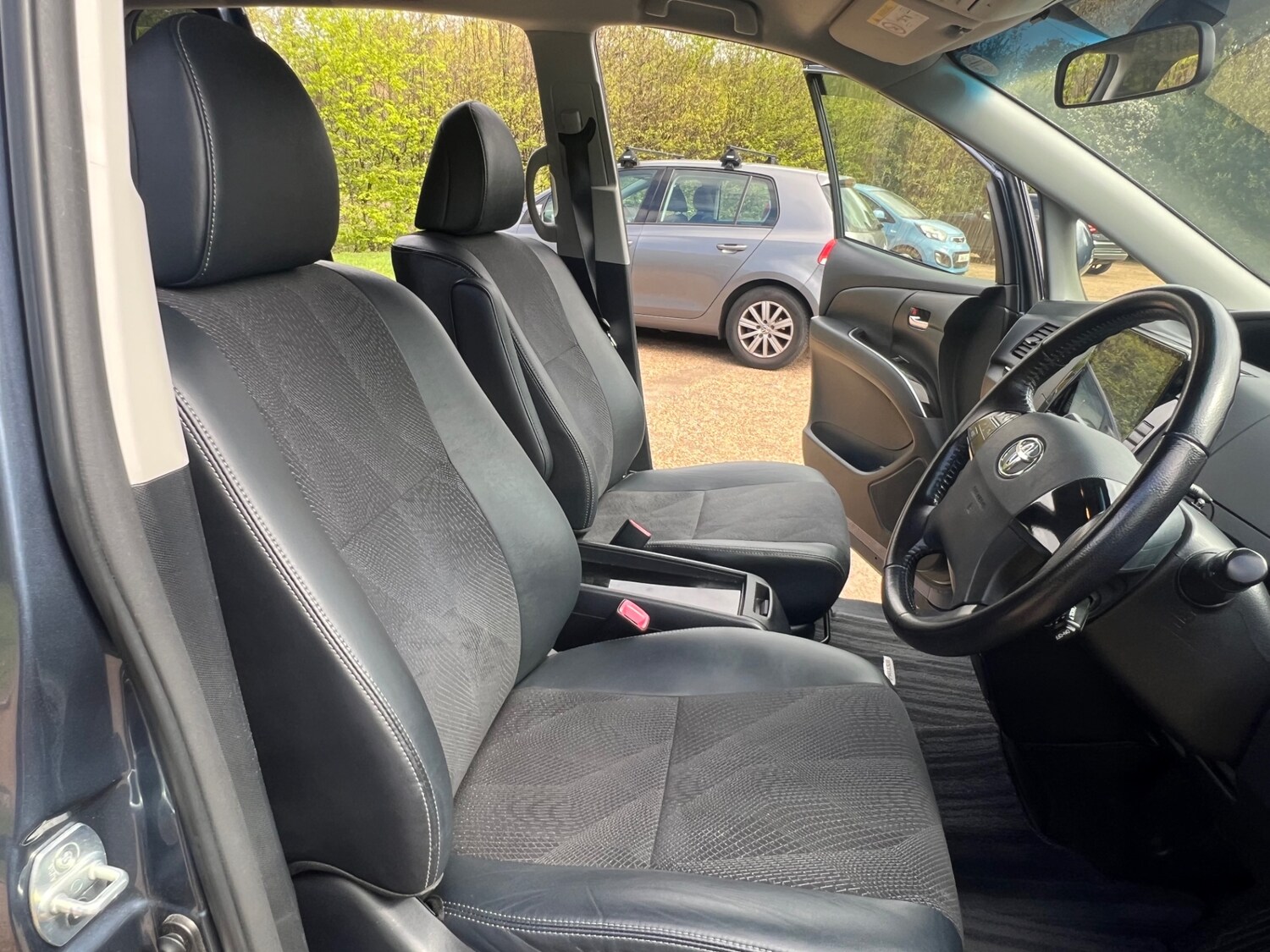 Used Toyota Estima 2016 for sale - 78131878: Photo 31