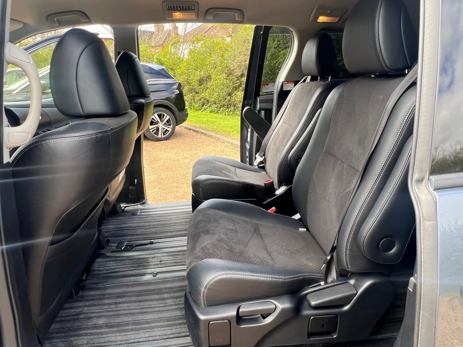 Used Toyota Estima 2016 for sale - 78131878: Photo 34