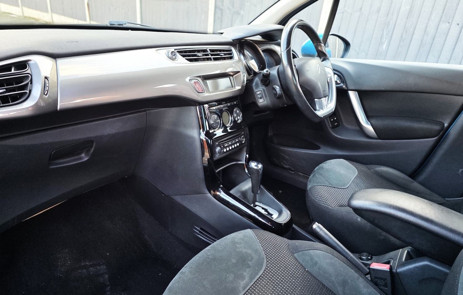 Used Citroen C3 2010 for sale - 77167848: Photo 49