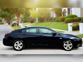 Used Vauxhall Insignia 2019 for sale - 75575772: Photo