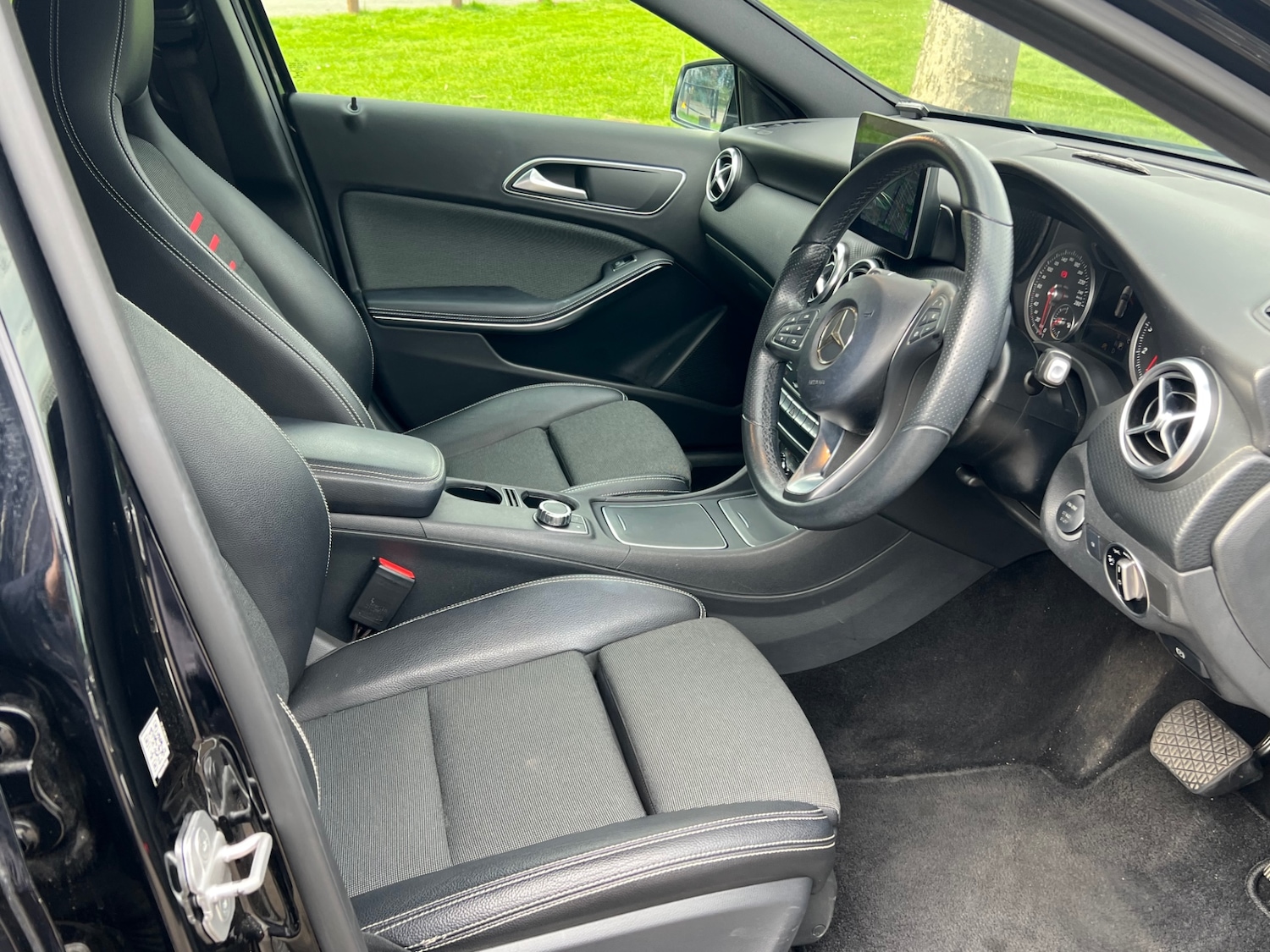 Used Mercedes-Benz A-Class 2017 for sale - 78132043: Photo 28