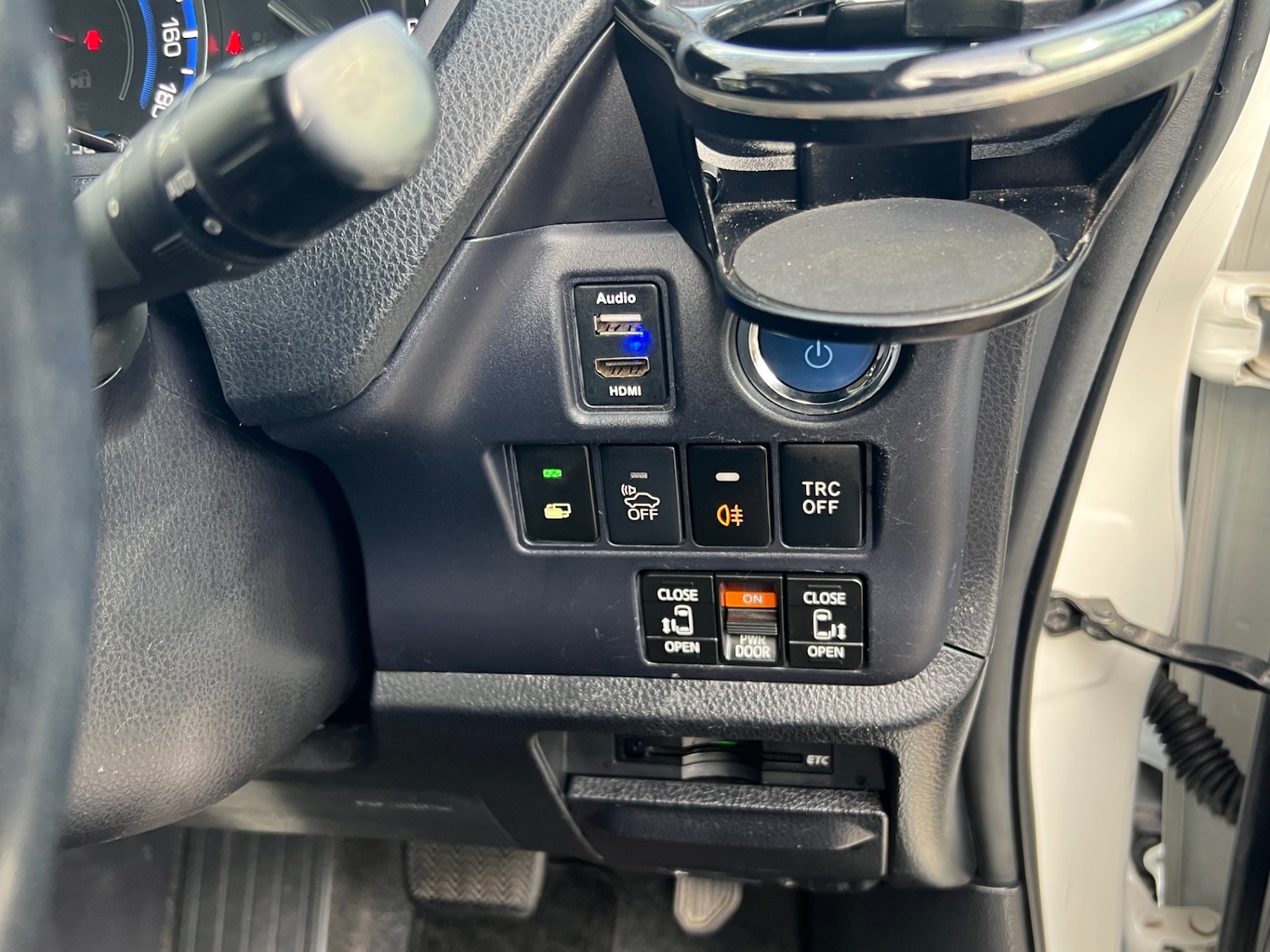 Used Toyota Noah 2015 for sale - 76556712: Photo 16