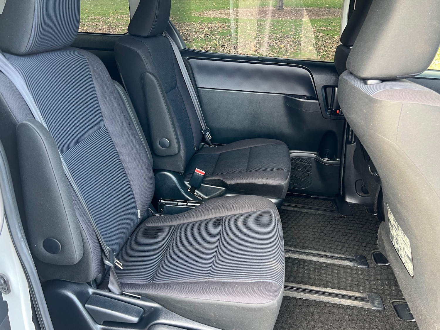 Used Toyota Noah 2015 for sale - 76556712: Photo 18