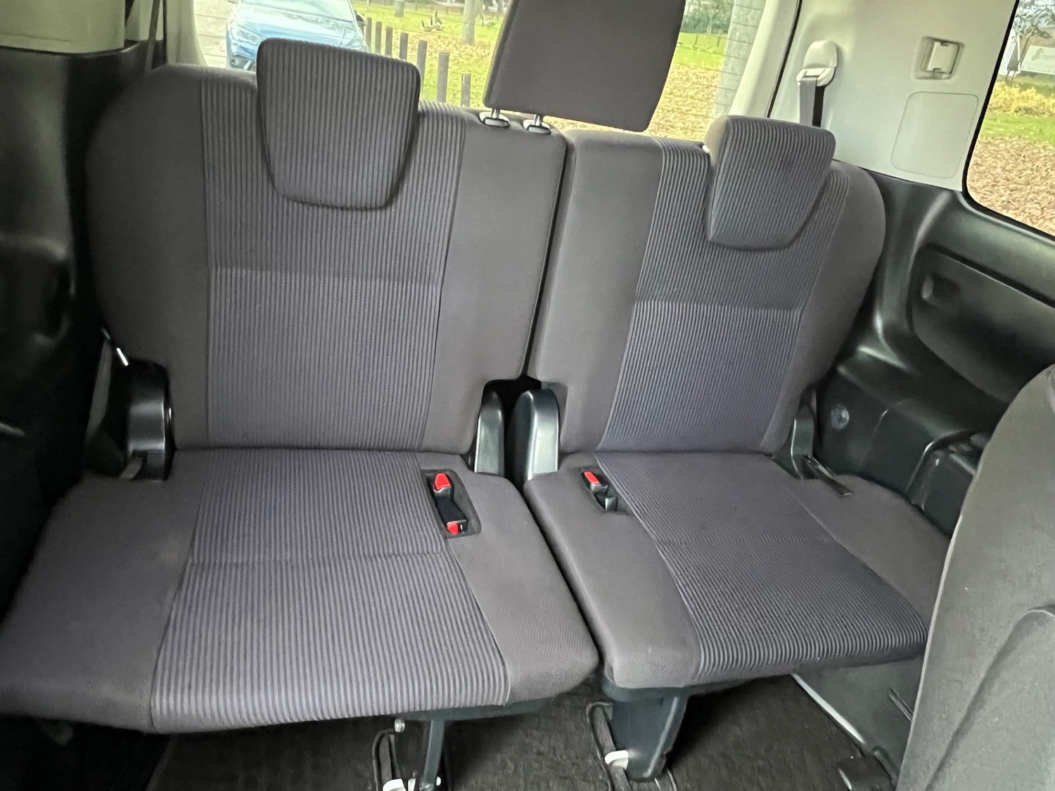 Used Toyota Noah 2015 for sale - 76556712: Photo 19