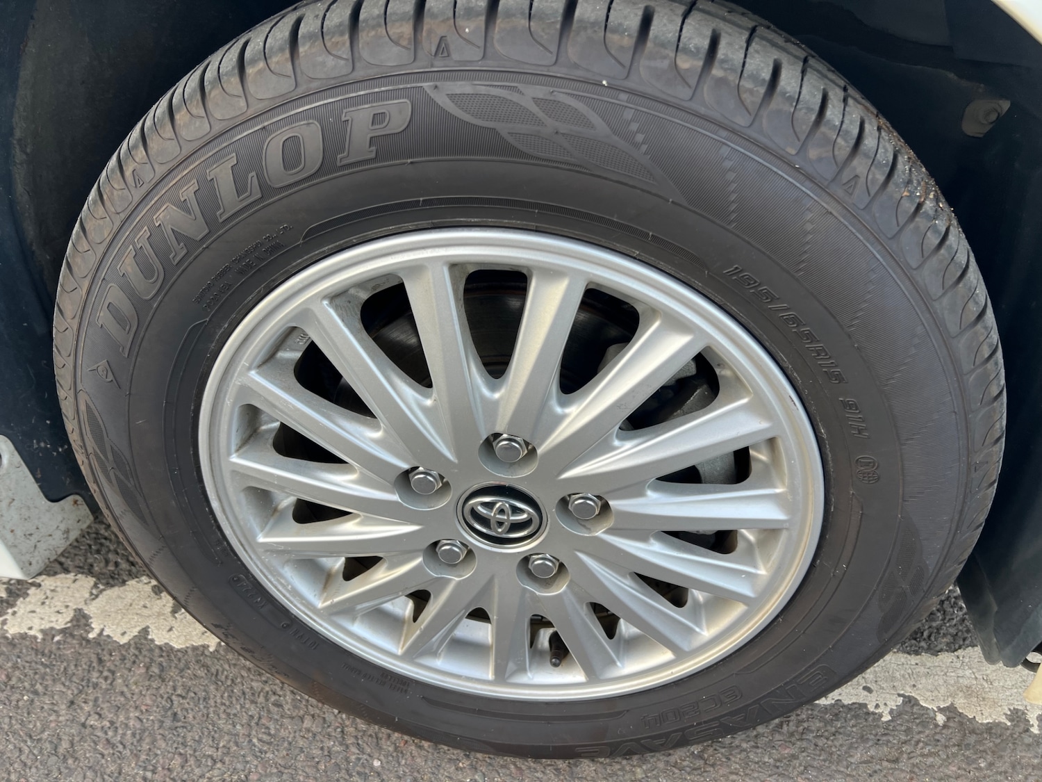 Used Toyota Noah 2015 for sale - 76556712: Photo 28