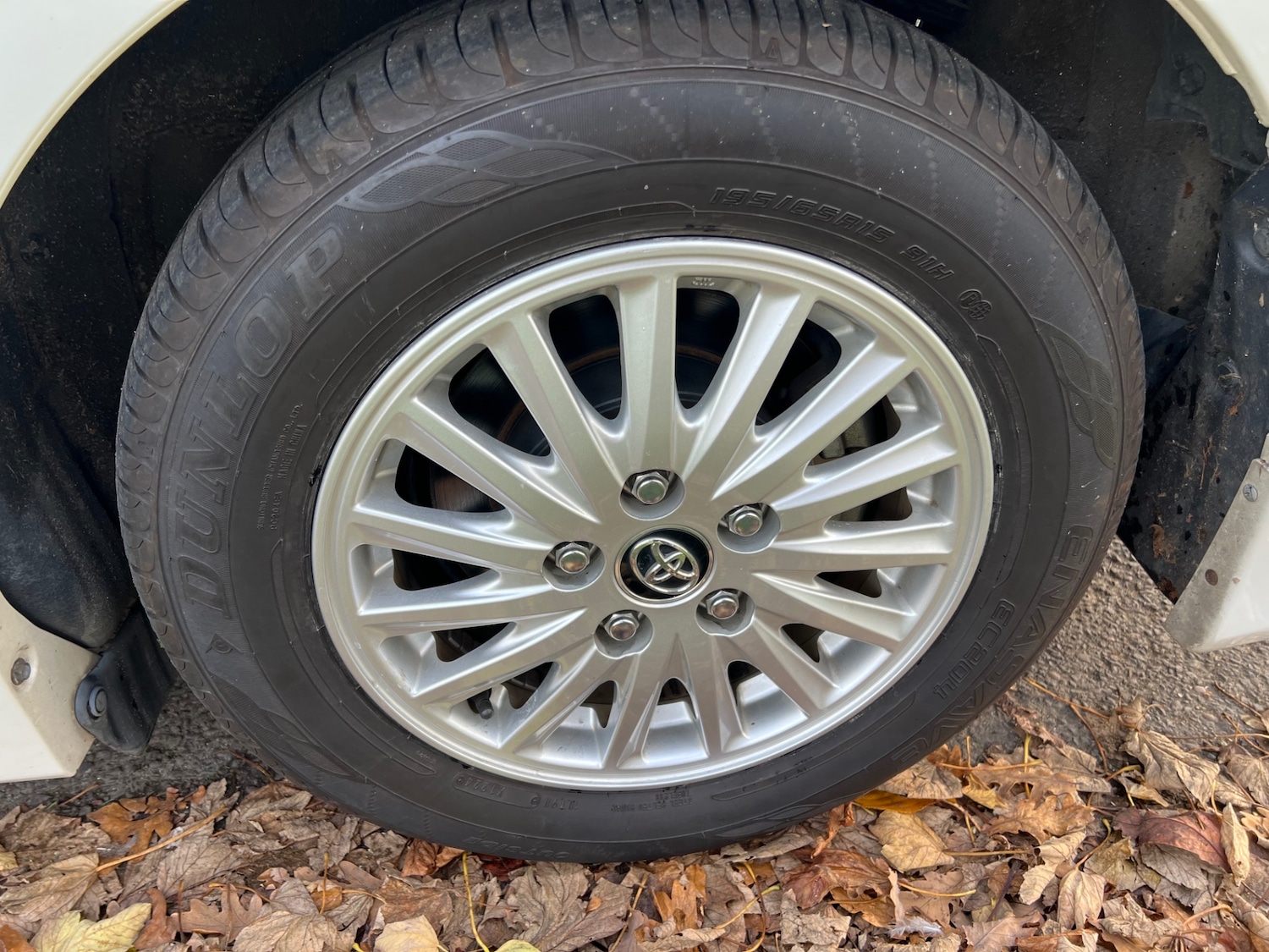 Used Toyota Noah 2015 for sale - 76556712: Photo 30