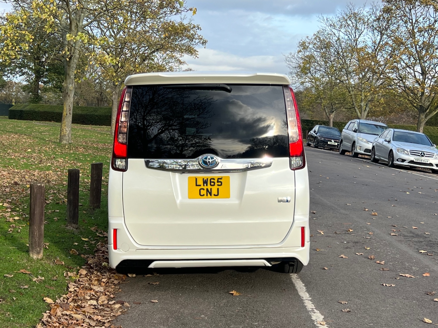 Used Toyota Noah 2015 for sale - 76556712: Photo 48