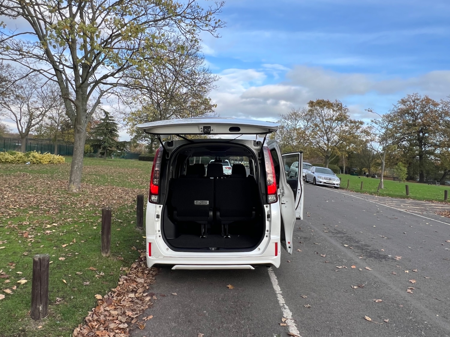 Used Toyota Noah 2015 for sale - 76556712: Photo 53