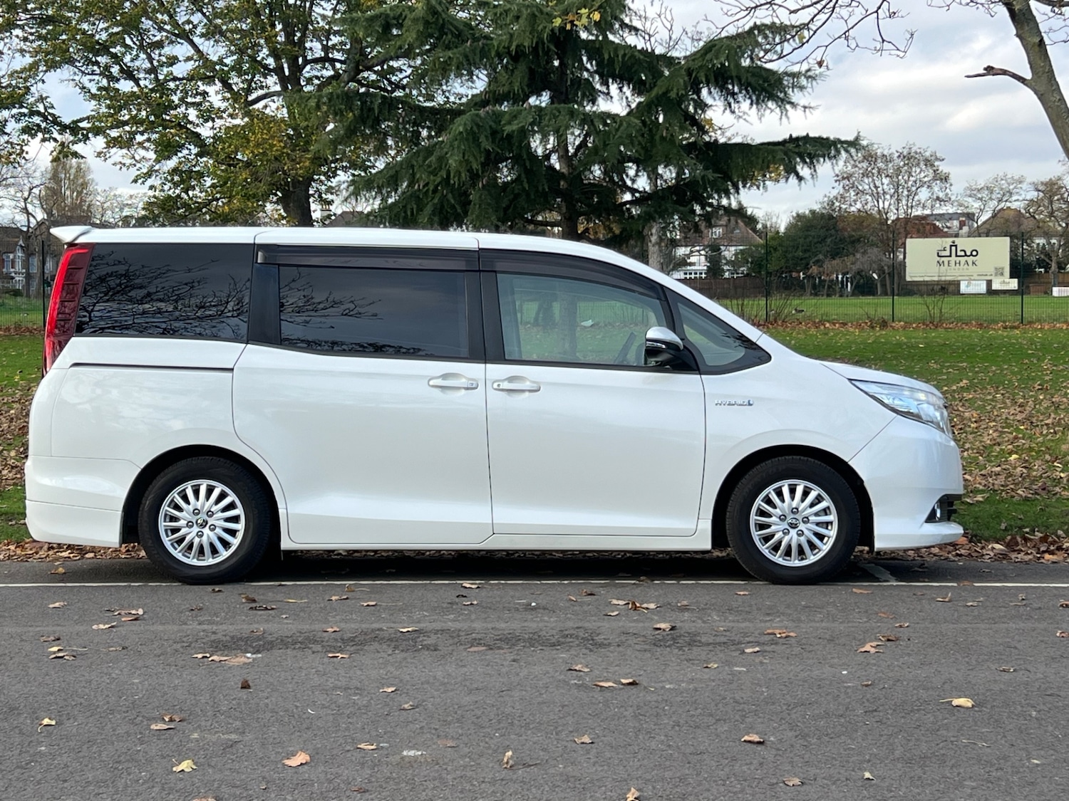 Used Toyota Noah 2015 for sale - 76556712: Photo 7