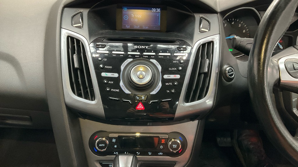 Used Ford Focus 2013 for sale - 76758984: Photo 10