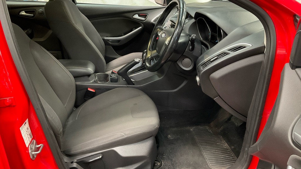 Used Ford Focus 2013 for sale - 76758984: Photo 8