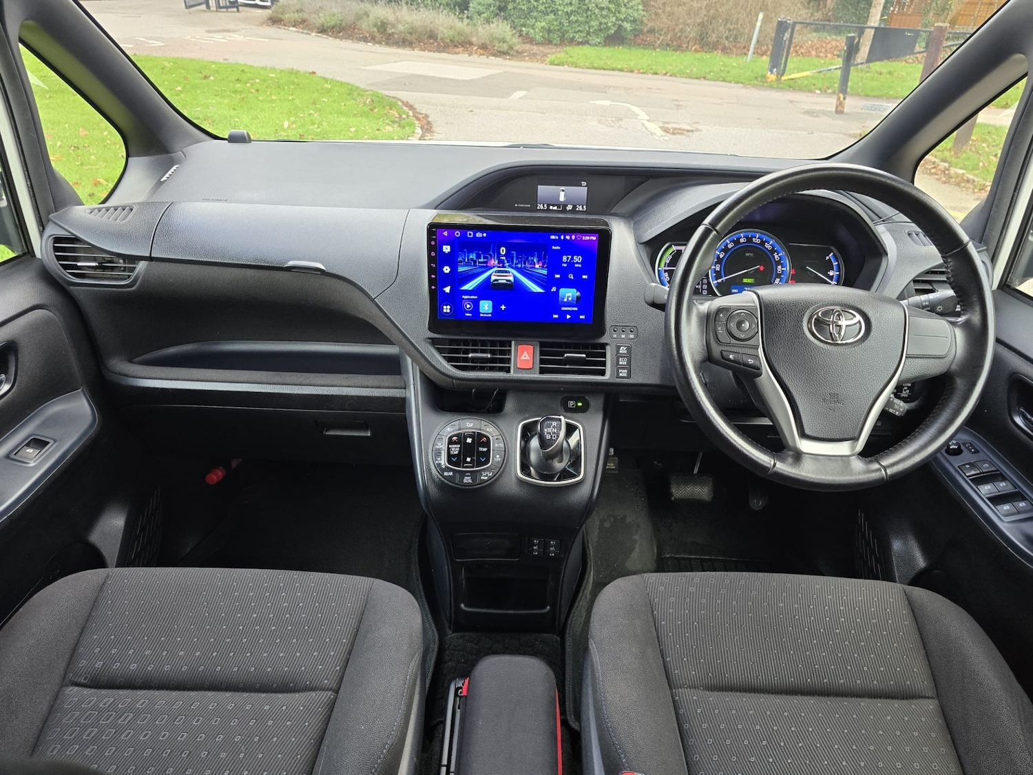 Used Toyota Noah 2025 for sale - 76656288: Photo 23