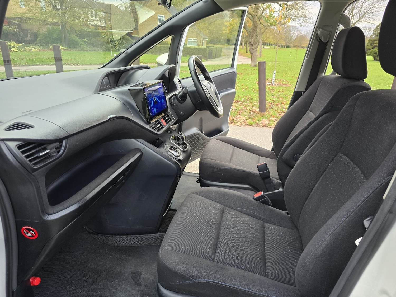 Used Toyota Noah 2025 for sale - 76656288: Photo 27