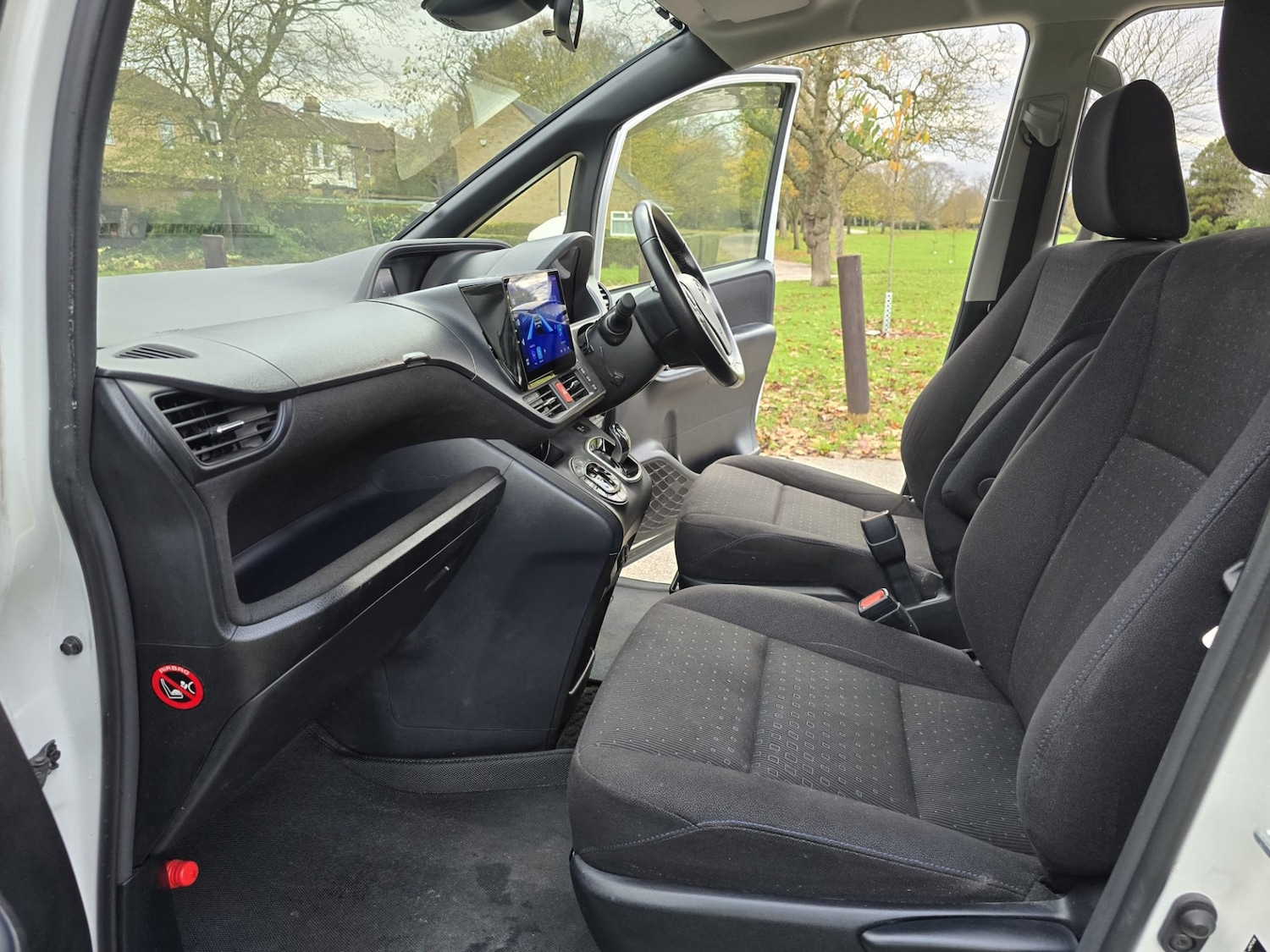 Used Toyota Noah 2025 for sale - 76656288: Photo 28