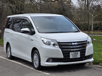 Used Toyota Noah undefined for sale - 76656288: Photo