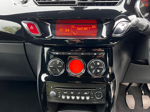 Used Citroen DS3 2015 for sale - 76120540: Photo 29