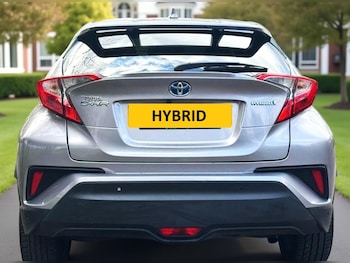 Used Toyota C-HR 2017 for sale - 75697450: Photo