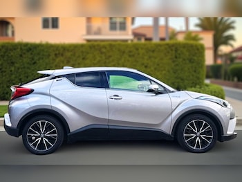 Used Toyota C-HR 2017 for sale - 75697450: Photo