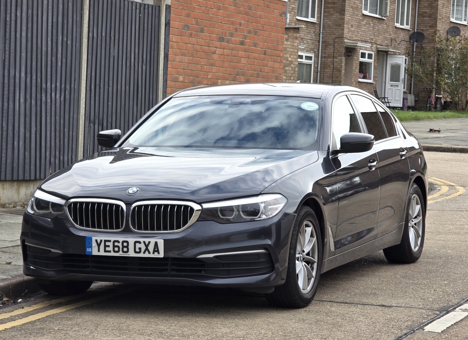 Used BMW 5 Series 2018 for sale - 76643836: Photo 2