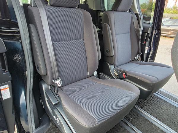 Used Toyota Voxy 2015 for sale - 74899381: Photo 26