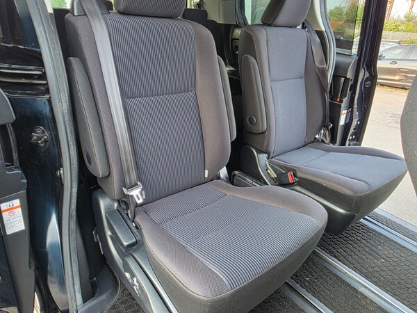 Used Toyota Voxy 2015 for sale - 74899381: Photo 60
