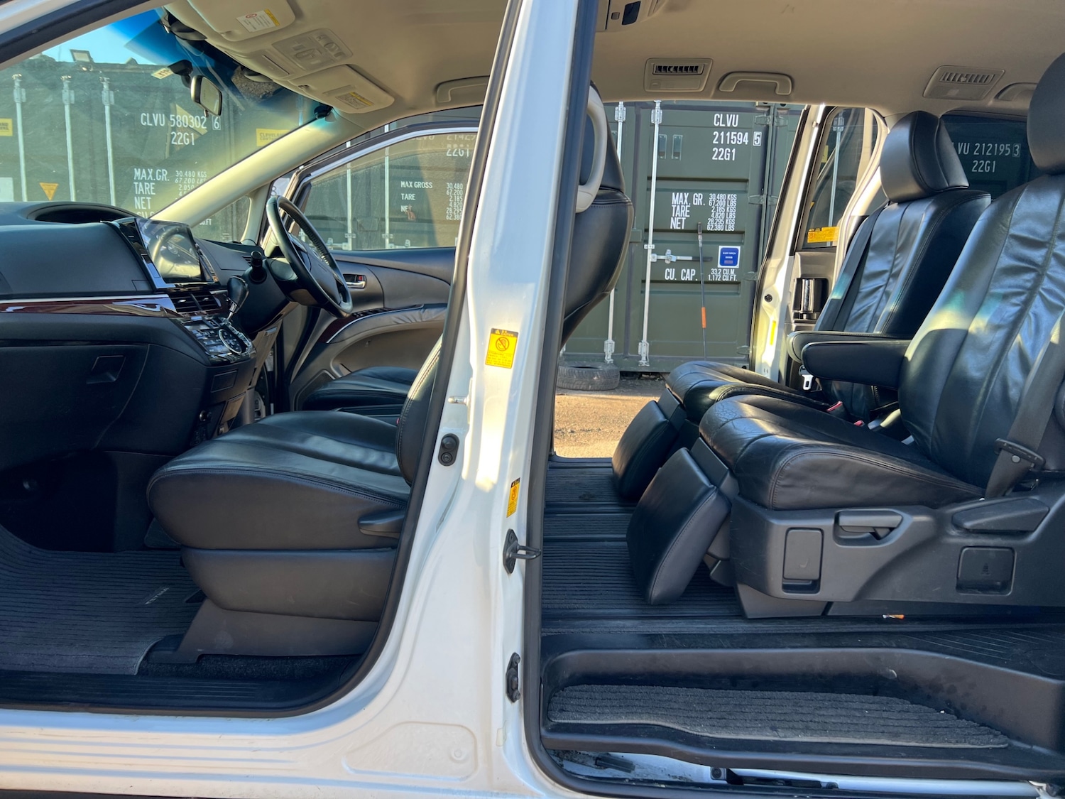 Used Toyota Estima 2024 for sale - 76757409: Photo 16