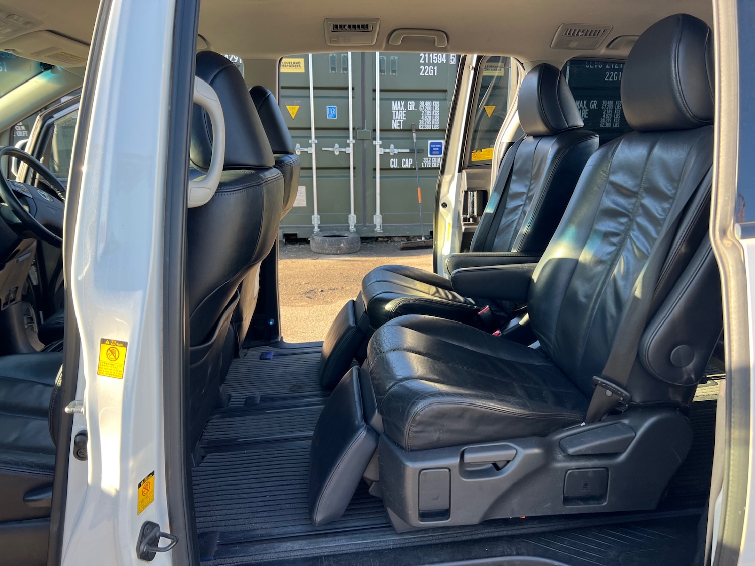 Used Toyota Estima 2024 for sale - 76757409: Photo 43