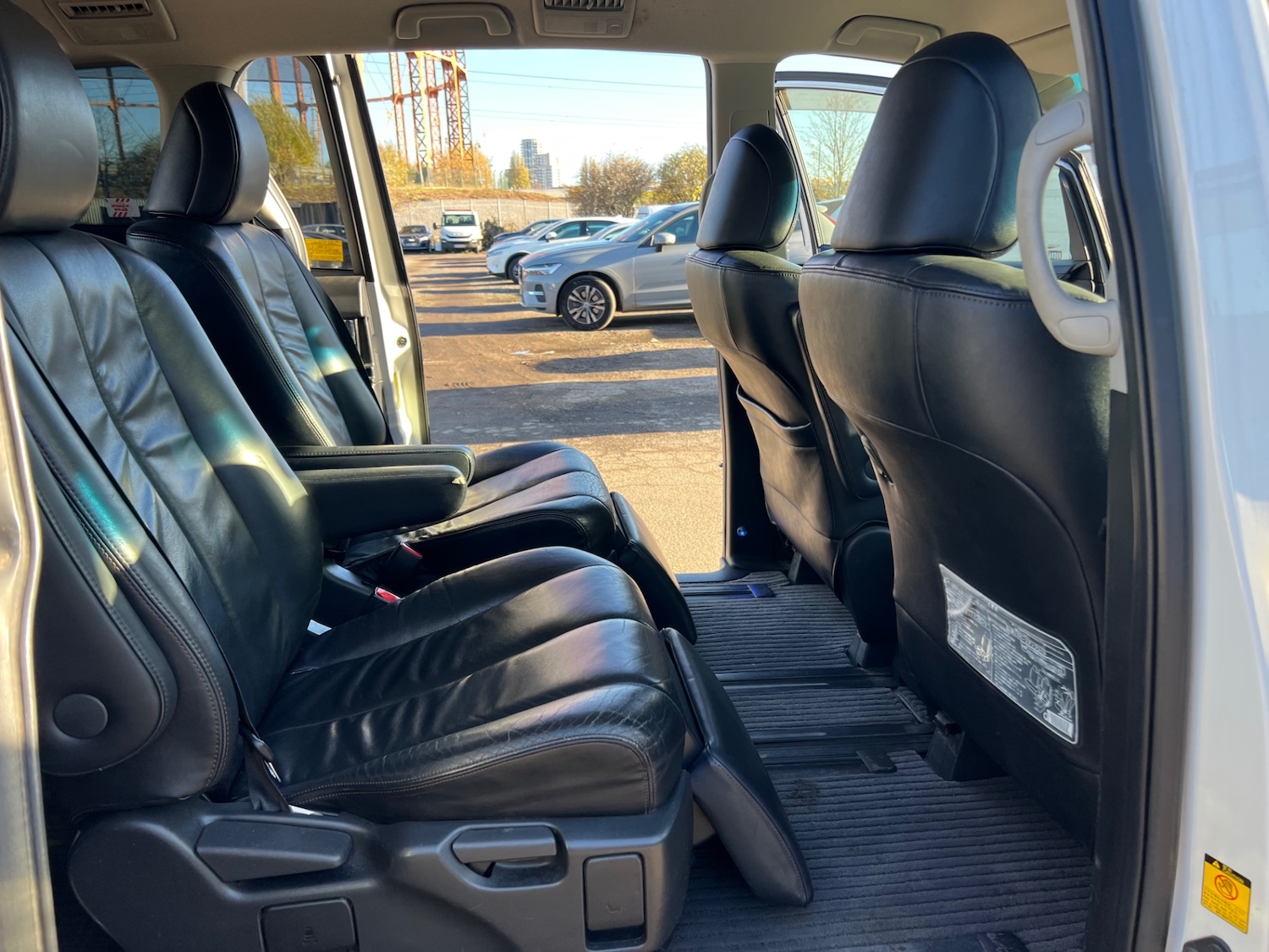 Used Toyota Estima 2024 for sale - 76757409: Photo 47