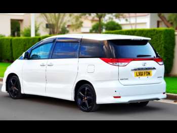 Used Toyota Estima 2012 for sale - 74753620: Photo