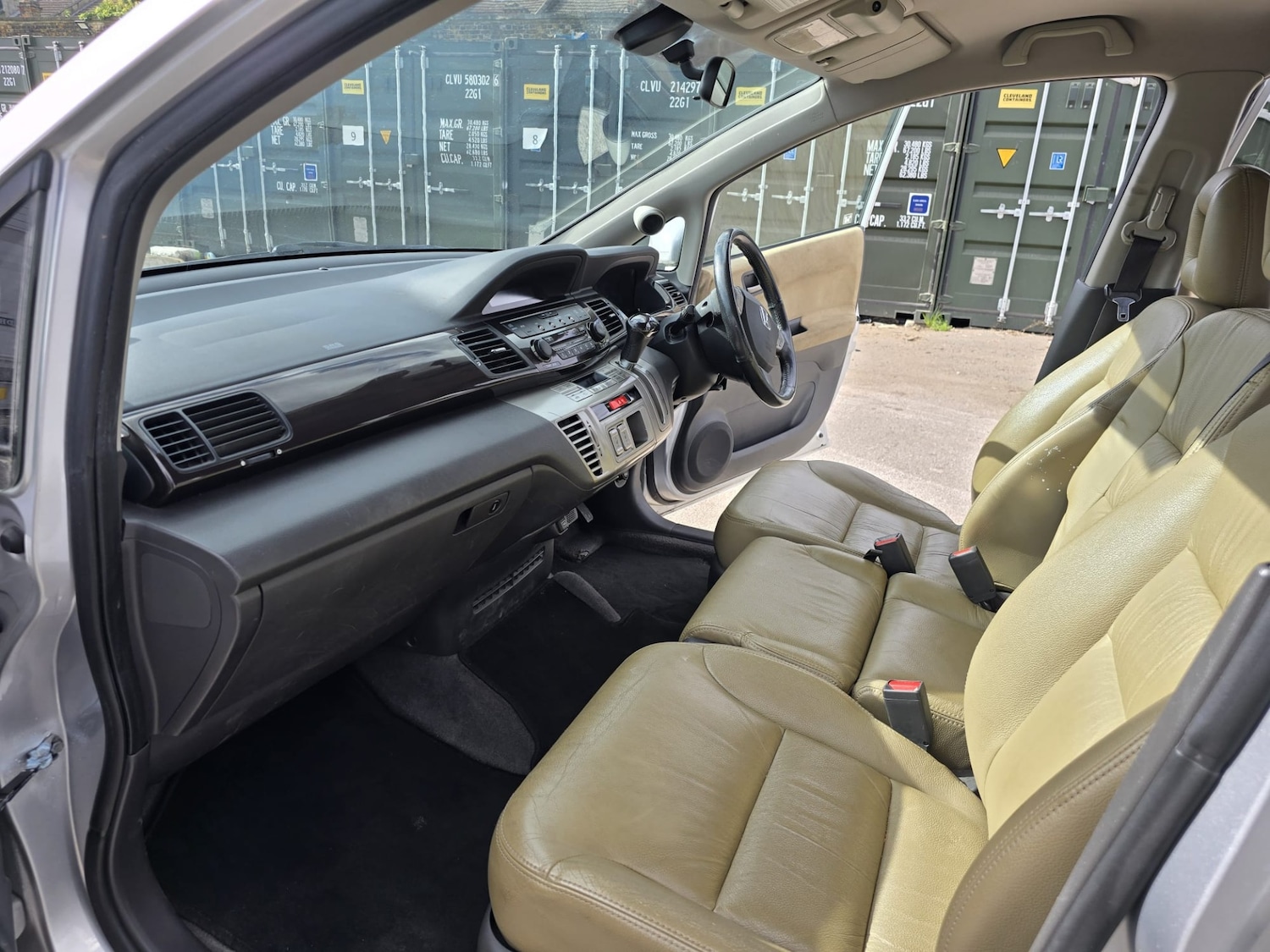 Used Honda FR-V 2009 for sale - 76142632: Photo 64