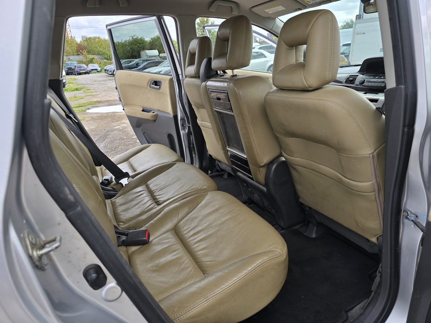 Used Honda FR-V 2009 for sale - 76142632: Photo 69