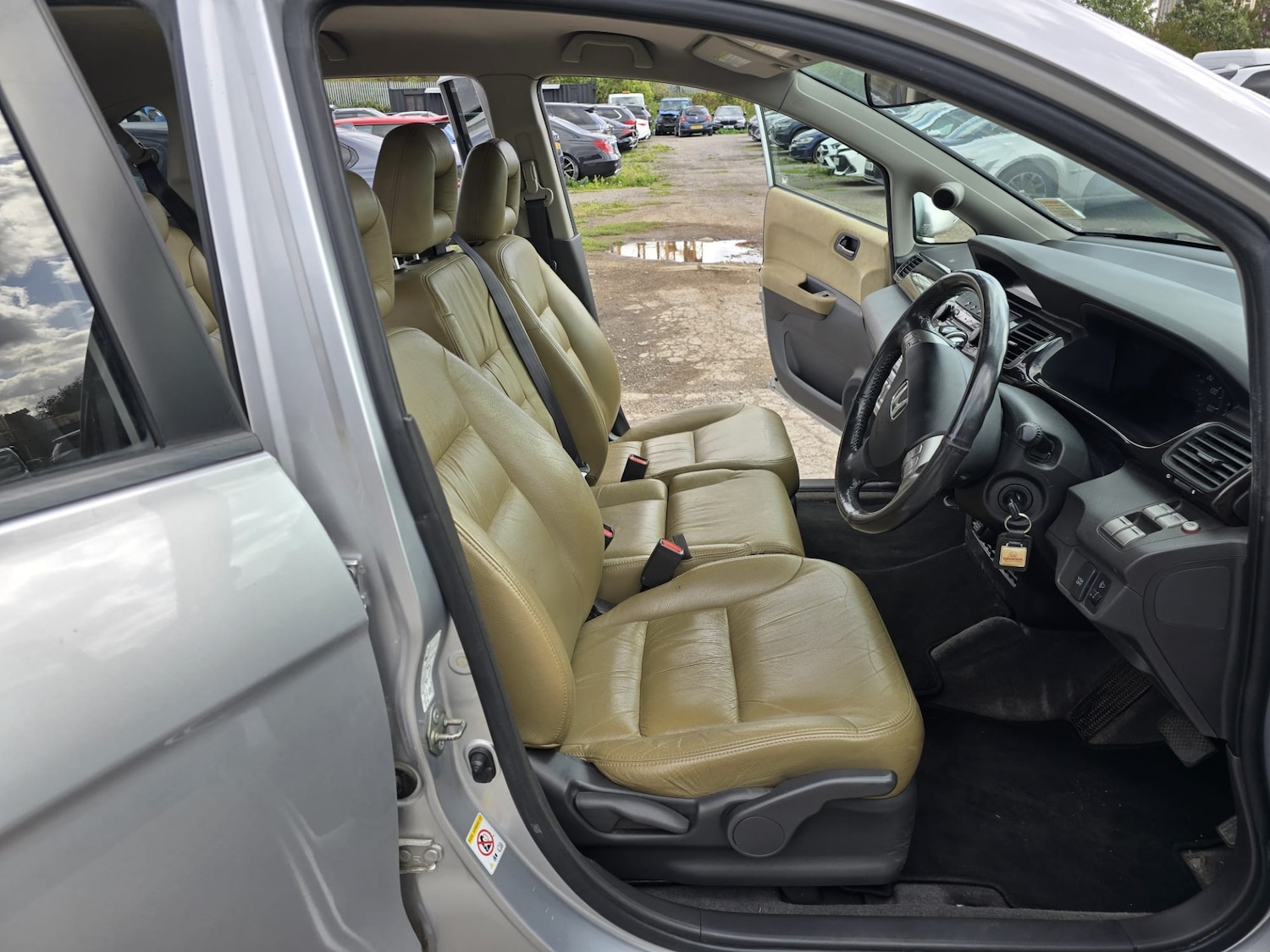 Used Honda FR-V 2009 for sale - 76142632: Photo 72
