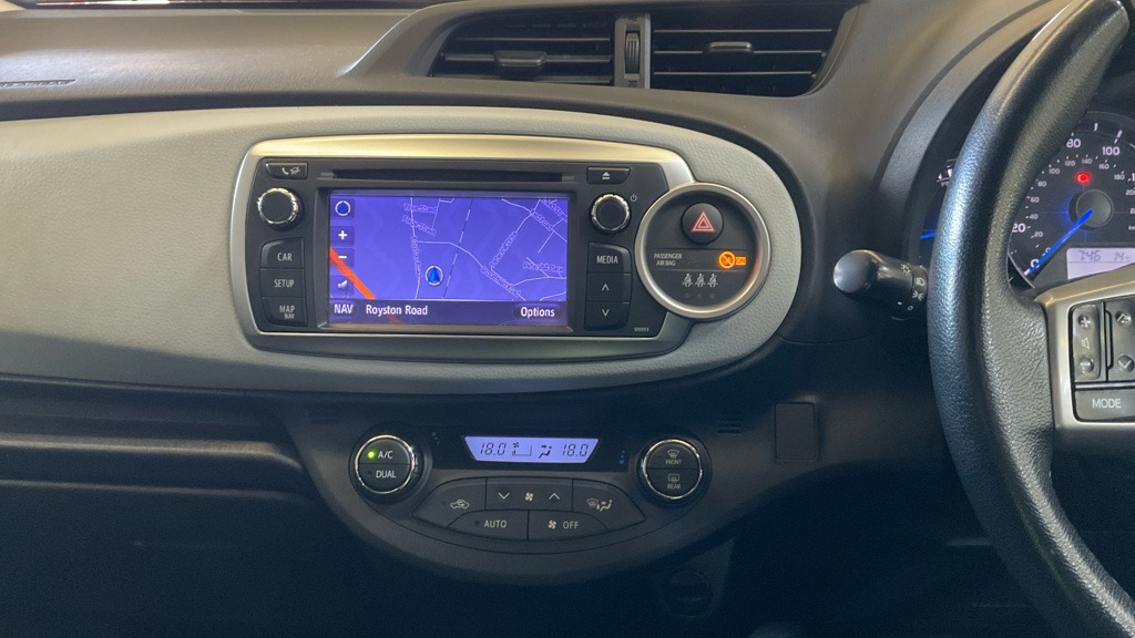 Used Toyota Yaris 2013 for sale - 76134642: Photo 10