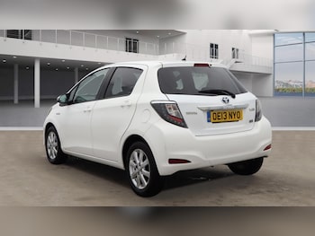 Used Toyota Yaris 2013 for sale - 76134642: Photo 3