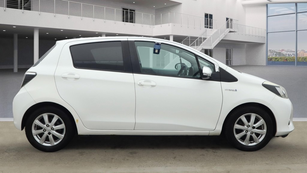 Used Toyota Yaris 2013 for sale - 76134642: Photo 5