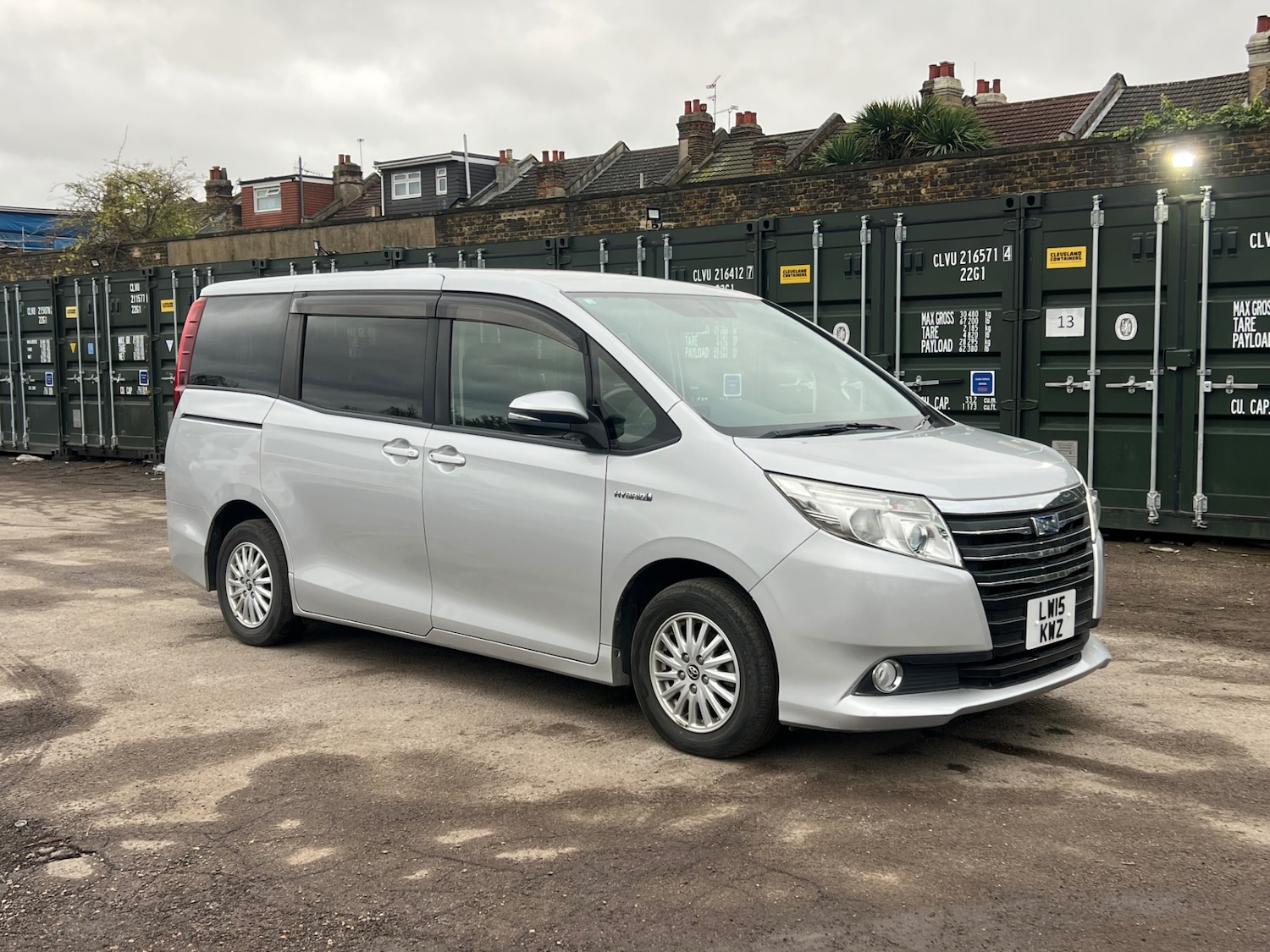 Used Toyota Noah 2025 for sale - 76722064: Photo 13