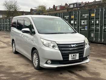 Used Toyota Noah 2015 for sale - 76722064: Photo