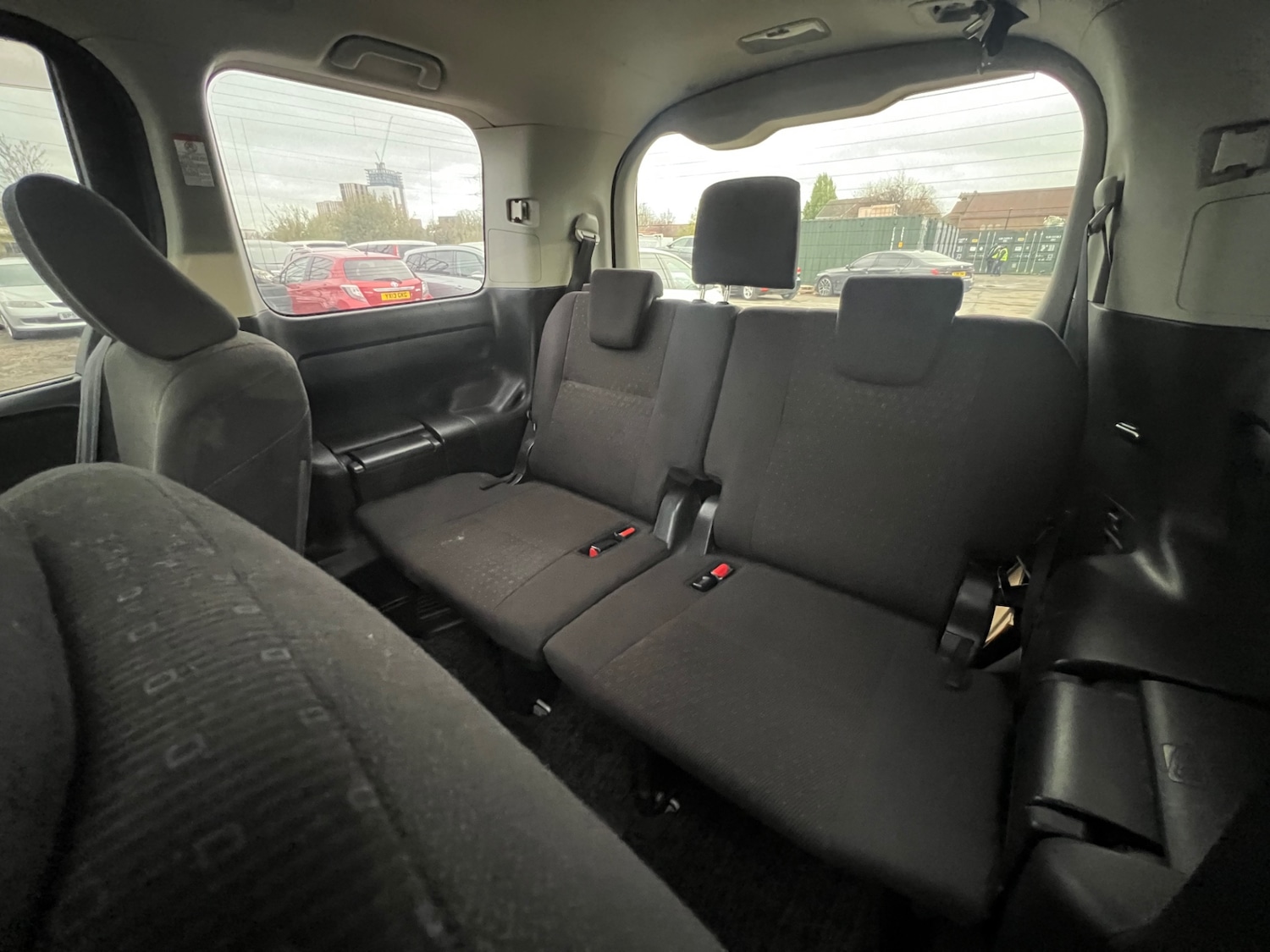 Used Toyota Noah 2025 for sale - 76722064: Photo 23