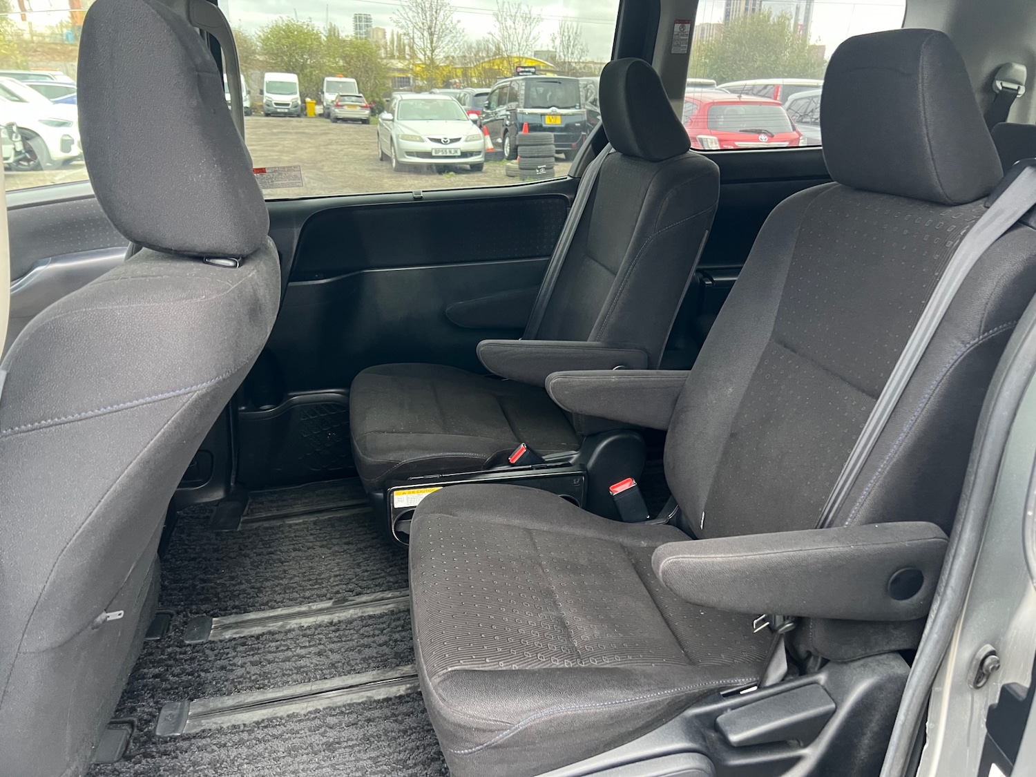 Used Toyota Noah 2025 for sale - 76722064: Photo 24