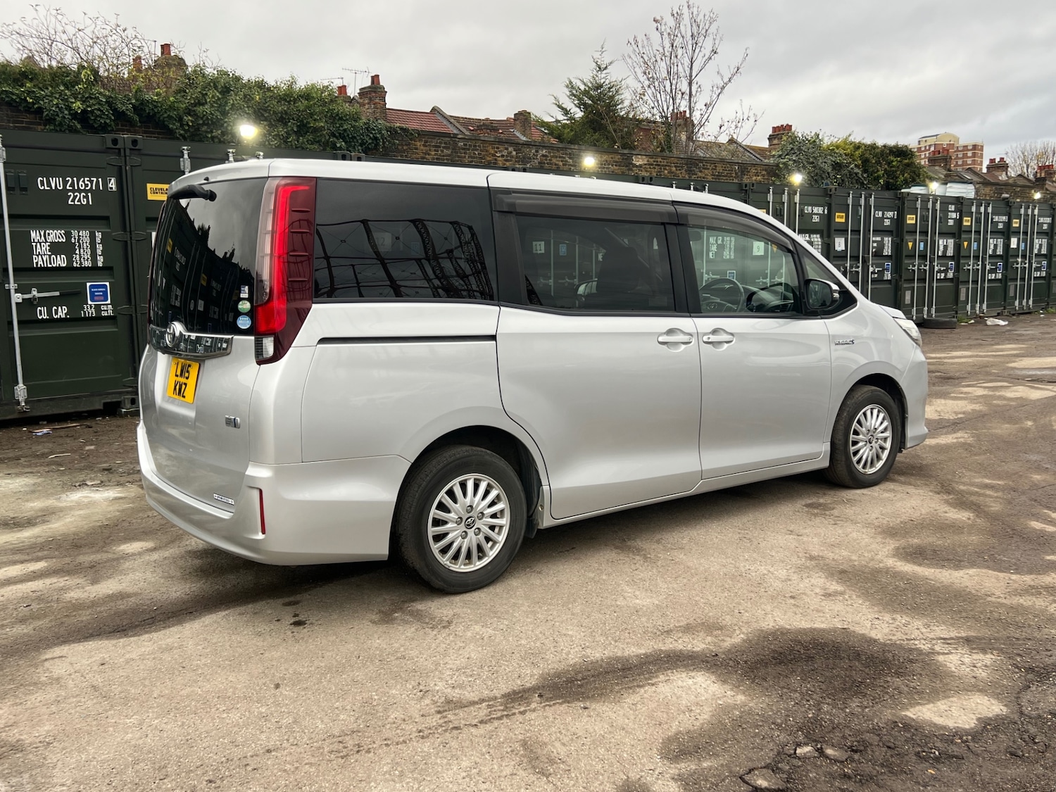 Used Toyota Noah 2025 for sale - 76722064: Photo 8