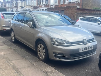 Used Volkswagen Golf 2015 for sale - 75845329: Photo
